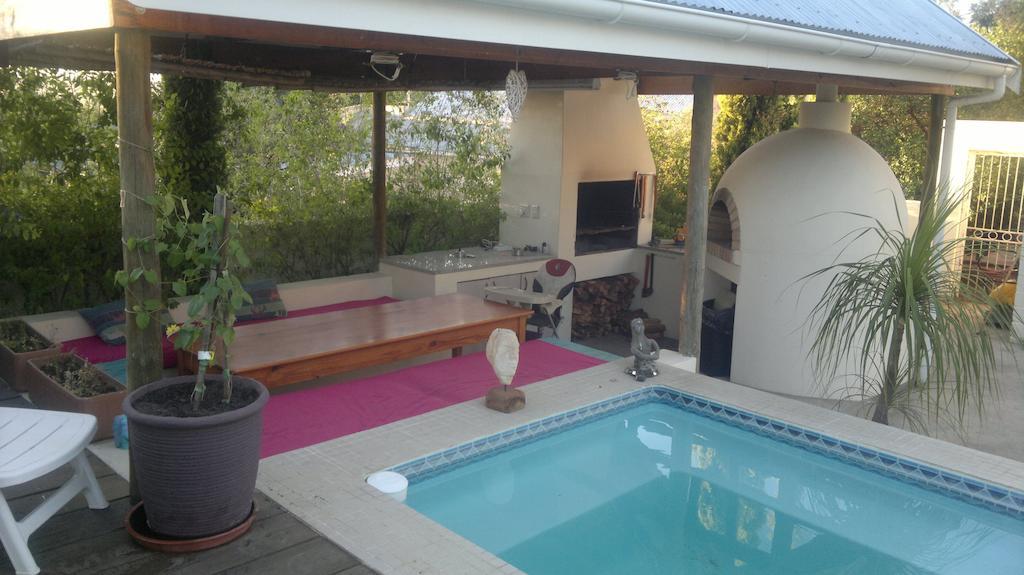Oasis Shanti Backpackers Oudtshoorn Quarto foto